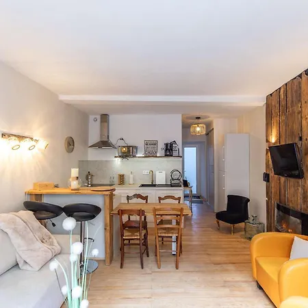 T2 Renove Et Cosy Face Aux Thermes Avec Cour Privative Et Equipements Modernes - Fr-1-401-272 Apartamento