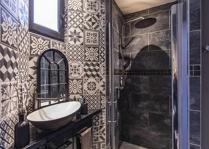 T2 Renove Et Cosy Face Aux Thermes Avec Cour Privative Et Equipements Modernes - Fr-1-401-272 Daire Cauterets